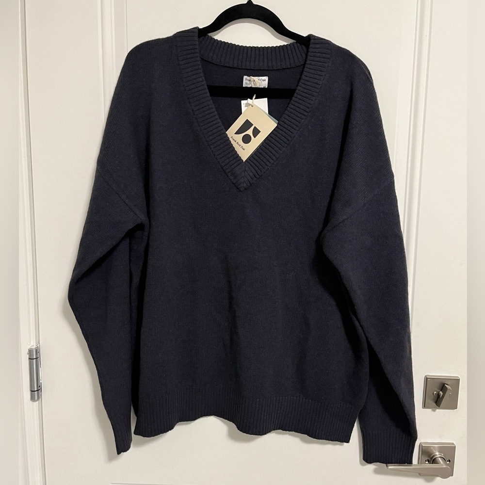 NWT - Frank & Oak V Neck Yak Wool Merino Wool Blended Women’s Sweater - XL